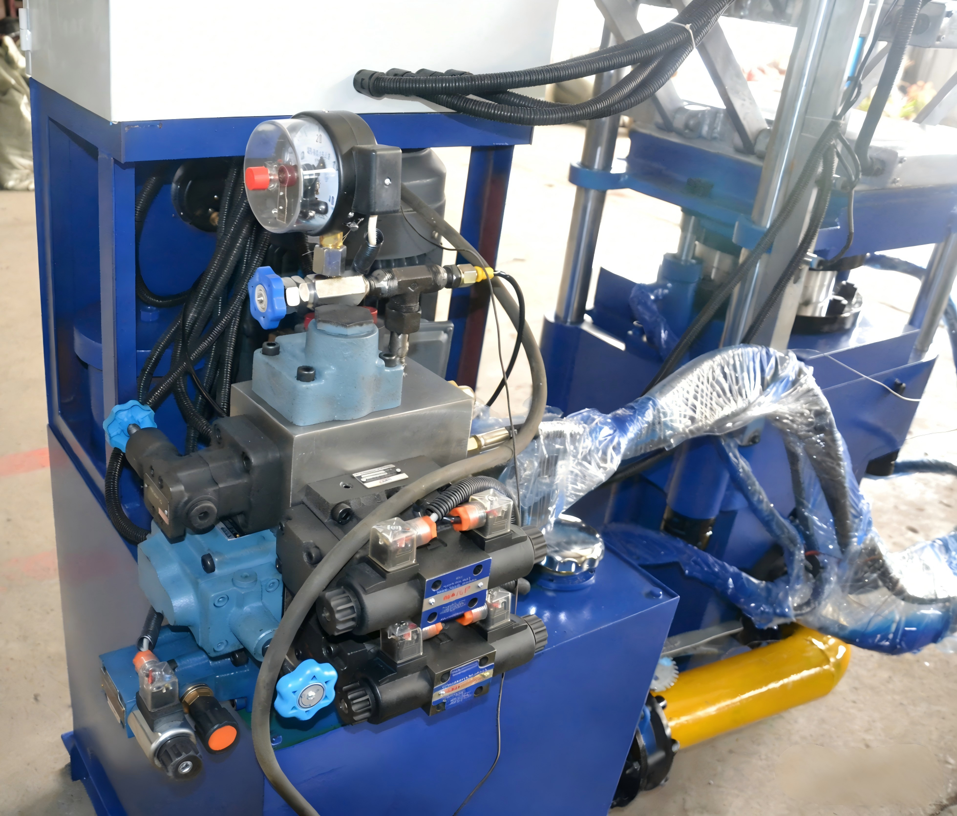 Automatic EVA Foaming Press with PLC Control Energy-Saving Features and Customizable Vulcanizing Parameters