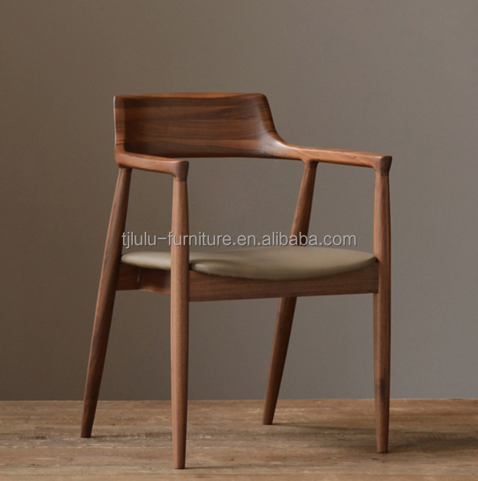 Home Furniture General Solid Wood Restaurant Dining Chairs with Luxury Modern Design and PU Leather Material