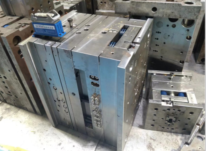 Customized Hardness Precision Plastic Injection Mold for High Volume Production
