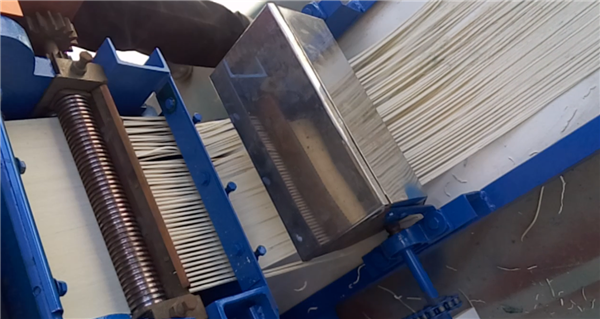 fresh noodle machine, wet noodle machine, noodle making machine