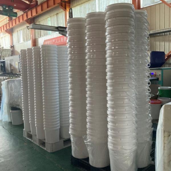 Red Plastic Buckets 18L 20L 25L The Ultimate Solution for Washing Bucket Pail