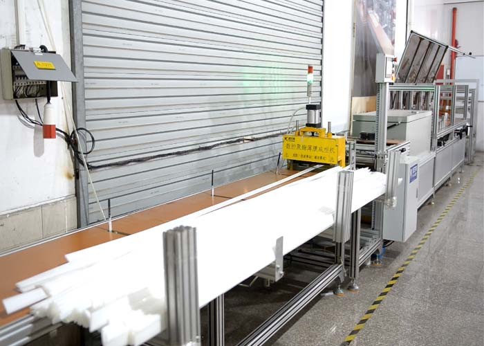 Mylar Automatic Wrapping Machine PET Insulation Film Cutting Shaping