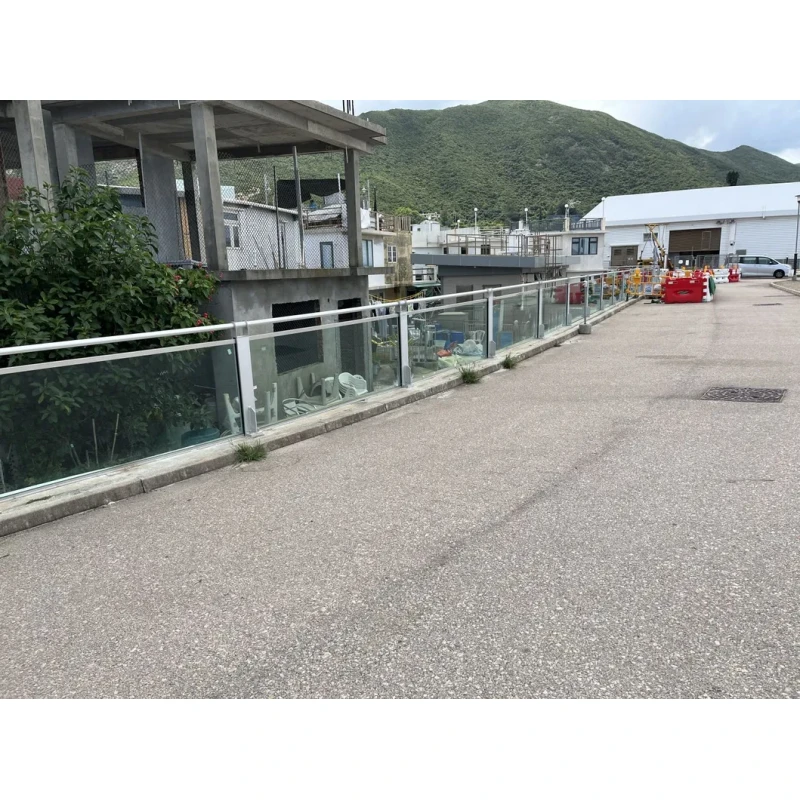Flood Control Wall Without Visual Interference