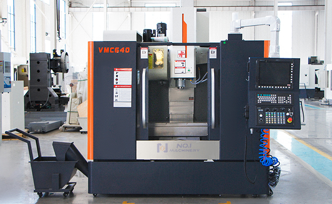 VMC640 Vertical Machining Metal CNC Milling Machining Center With BT40-120 Spindle