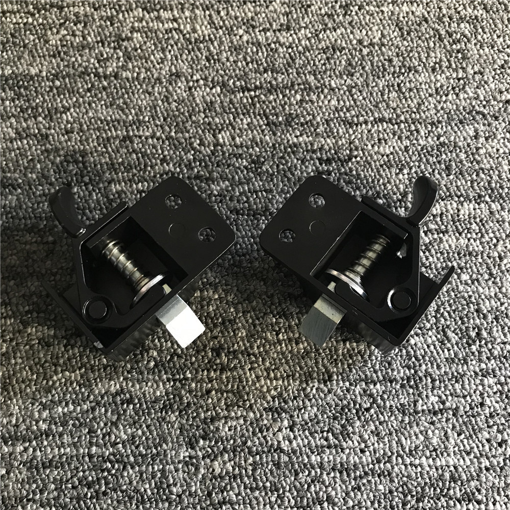 Cab Front Door Lock Excavator Accessories For Komatsu PC56-7 Sany SY60/SY75-8