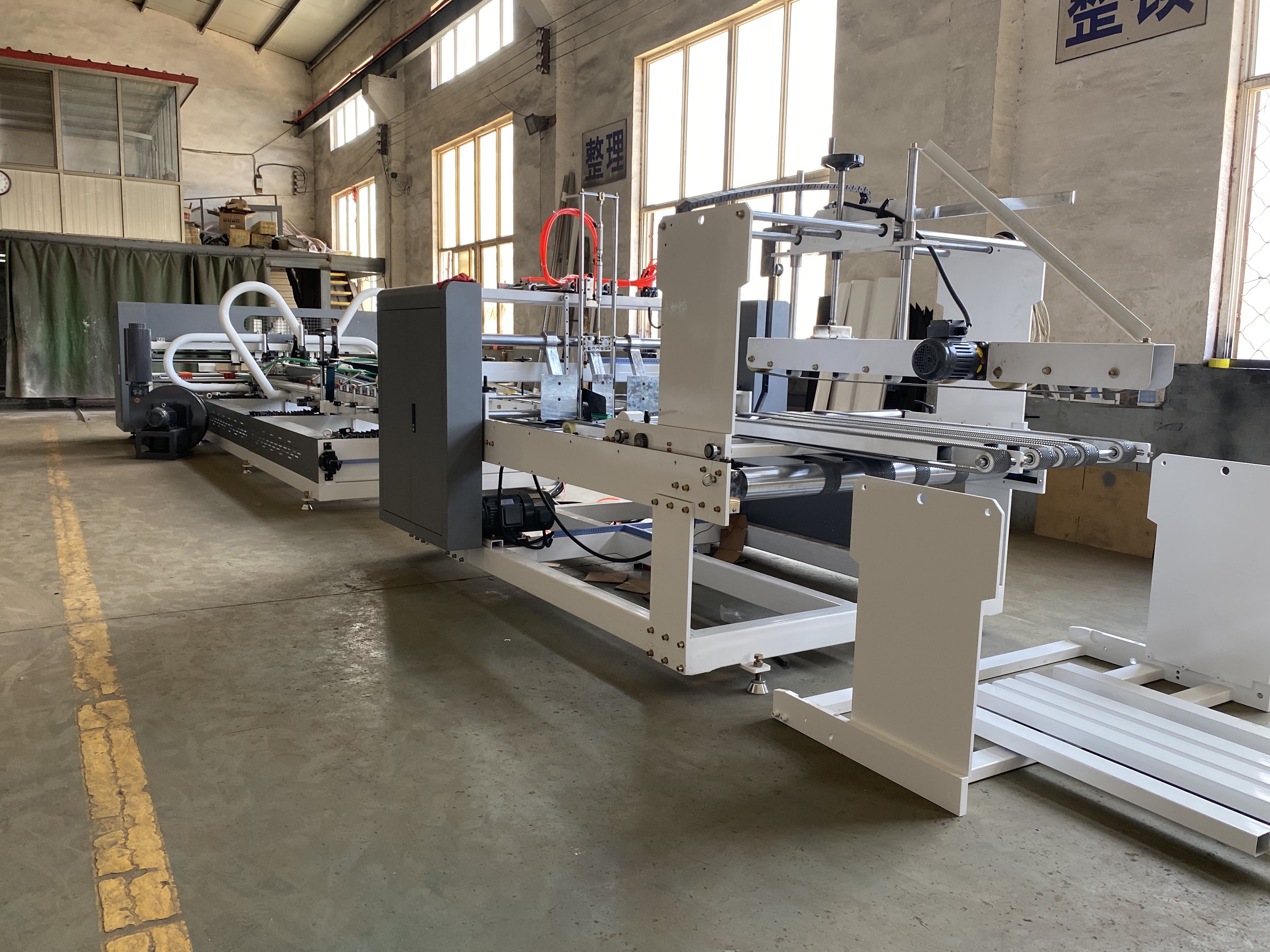 OMRON Full Automatic Corrugated Boxes Machine For Carton Box Making