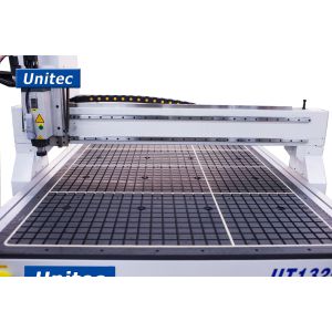 Quality Linear Guide 4FTX8FT 1400X2500mm Sign Making CNC Router for sale