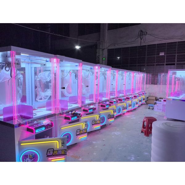Candy Boxing Gift Game Electronic Vending Machine For Coin Pusher Empty Capsule Plastic