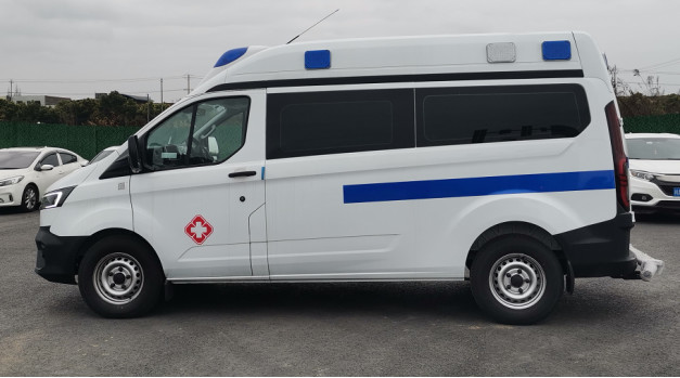 7 Seats / 8 Seats Ford Transit Custom Ambulance Diesel 4×2