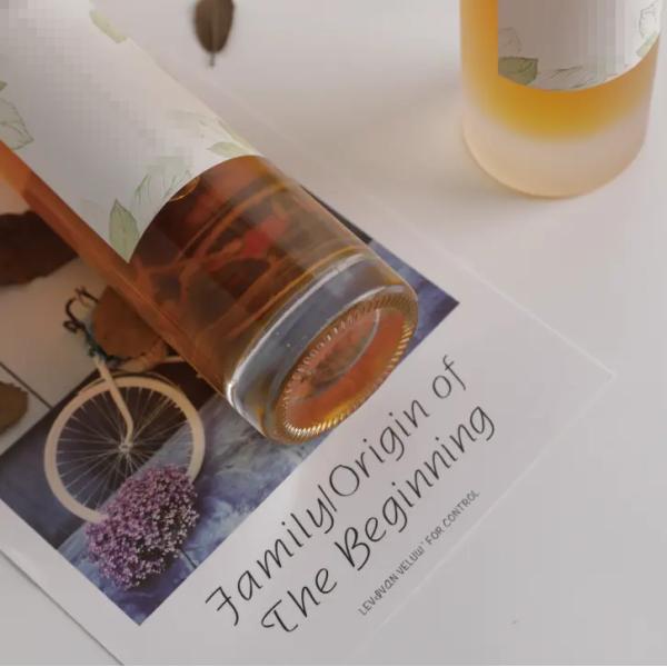 375ml Capacity Decal Surface Beautiful Empty Bottle for Bottled Fruit Wine and Baijiu