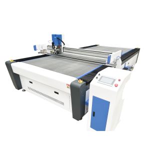 China AC380V Automatic Garment Cutting Machine Oscillating CNC Apparel Cutting Machine on sale
