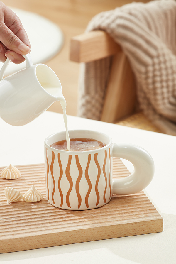 Large Handmade Ceramic Mugs Print Colorful Polka Dots Creative Design Ceramic Mug With Lid DW-01A567