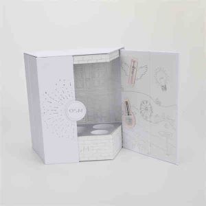 Quality Foldable Sturdy Gift Boxes With Lids Magnetic Closure Embossing Debossing for sale