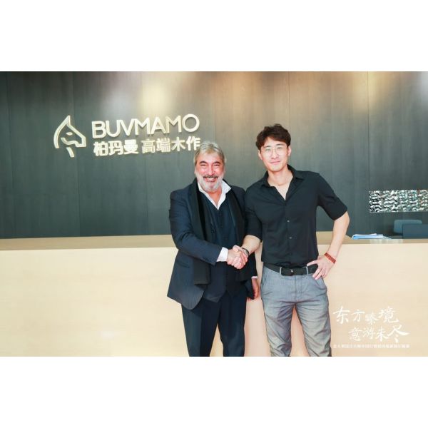 Stylish Banquet Chairs for Elegant Restaurant Events with Custom Options