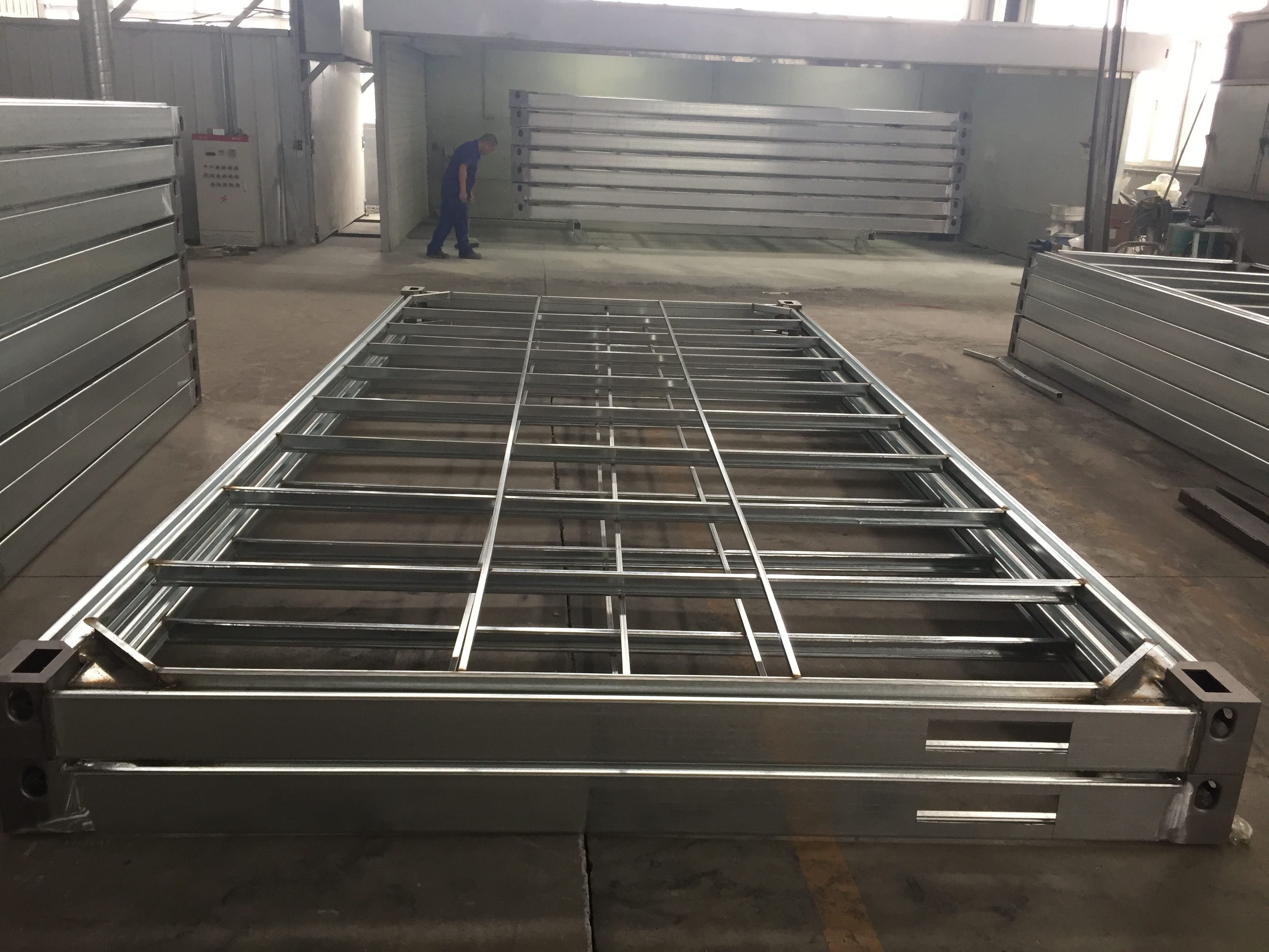 Prefabricated Detachable Container House With Steel Door And Plastic Steel Window