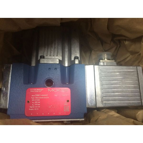 Original Imported Moog Servo Valve with G3/4 Outlet Port Size and 0.1 kW Power for Industrial Hydraulics