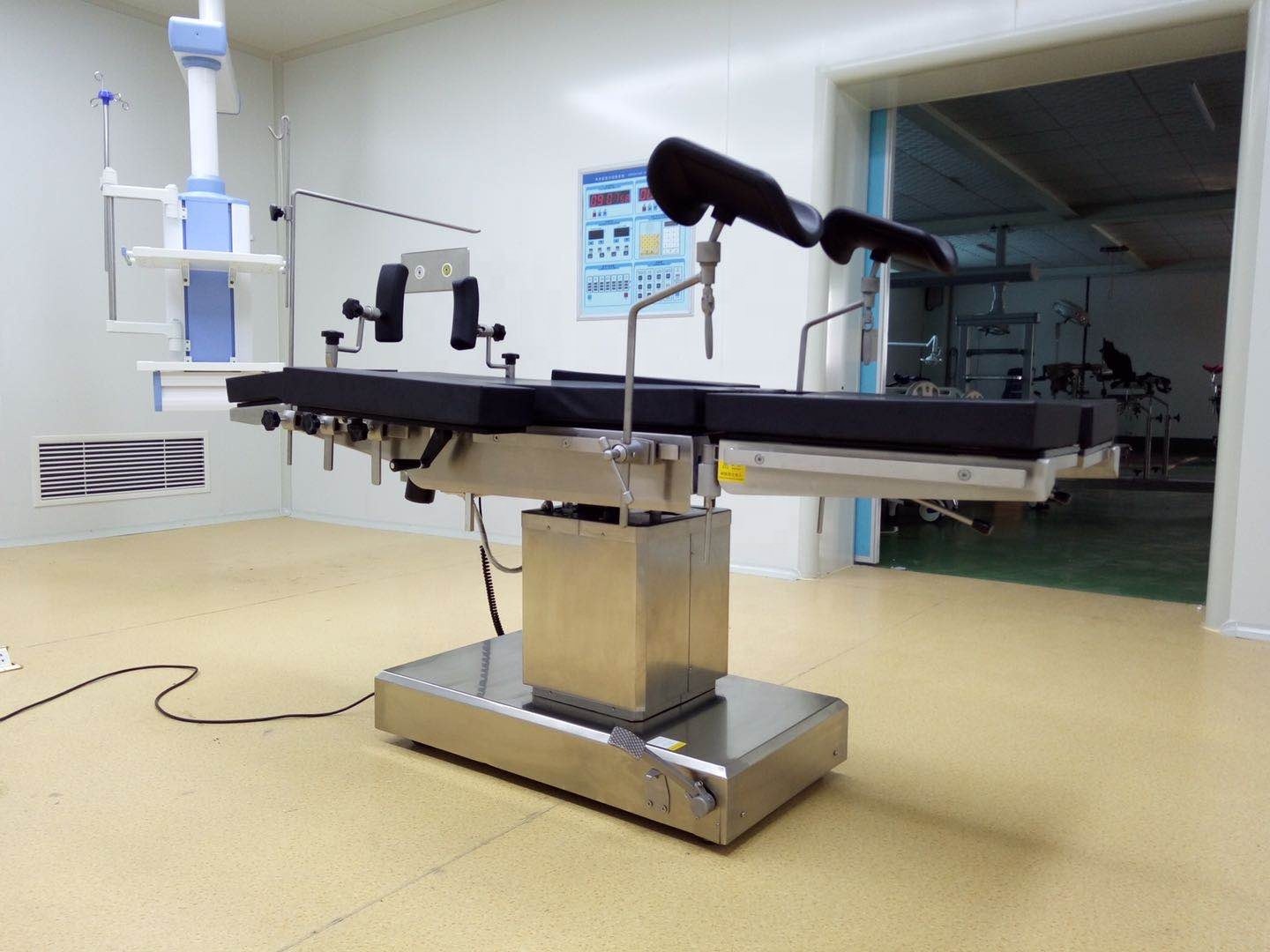 Quality Electricity Surgical Operation Table Electric Gynecology Mechanical System for sale