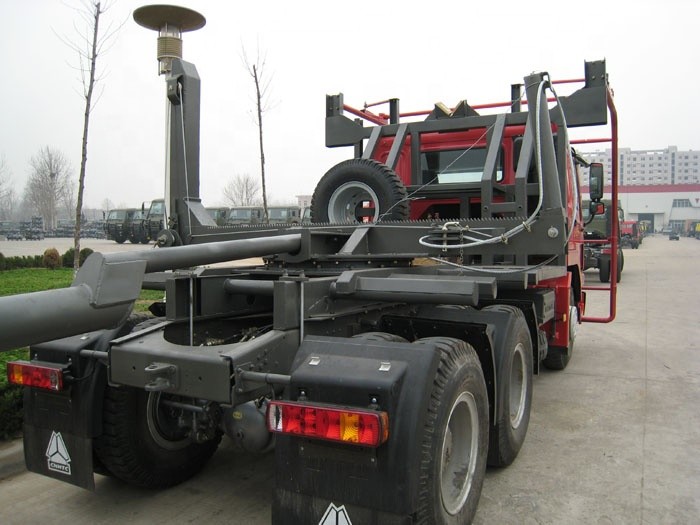 Sinotruk Howo Wood Transport Log Truck With Trailer , Loading 40-60t