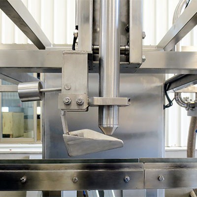 200L Single-Head Auto Liquid Filling Machine Electric Quanitative Beverages Oil Chemicals Medical Engine Motor Gear PLC Bearing