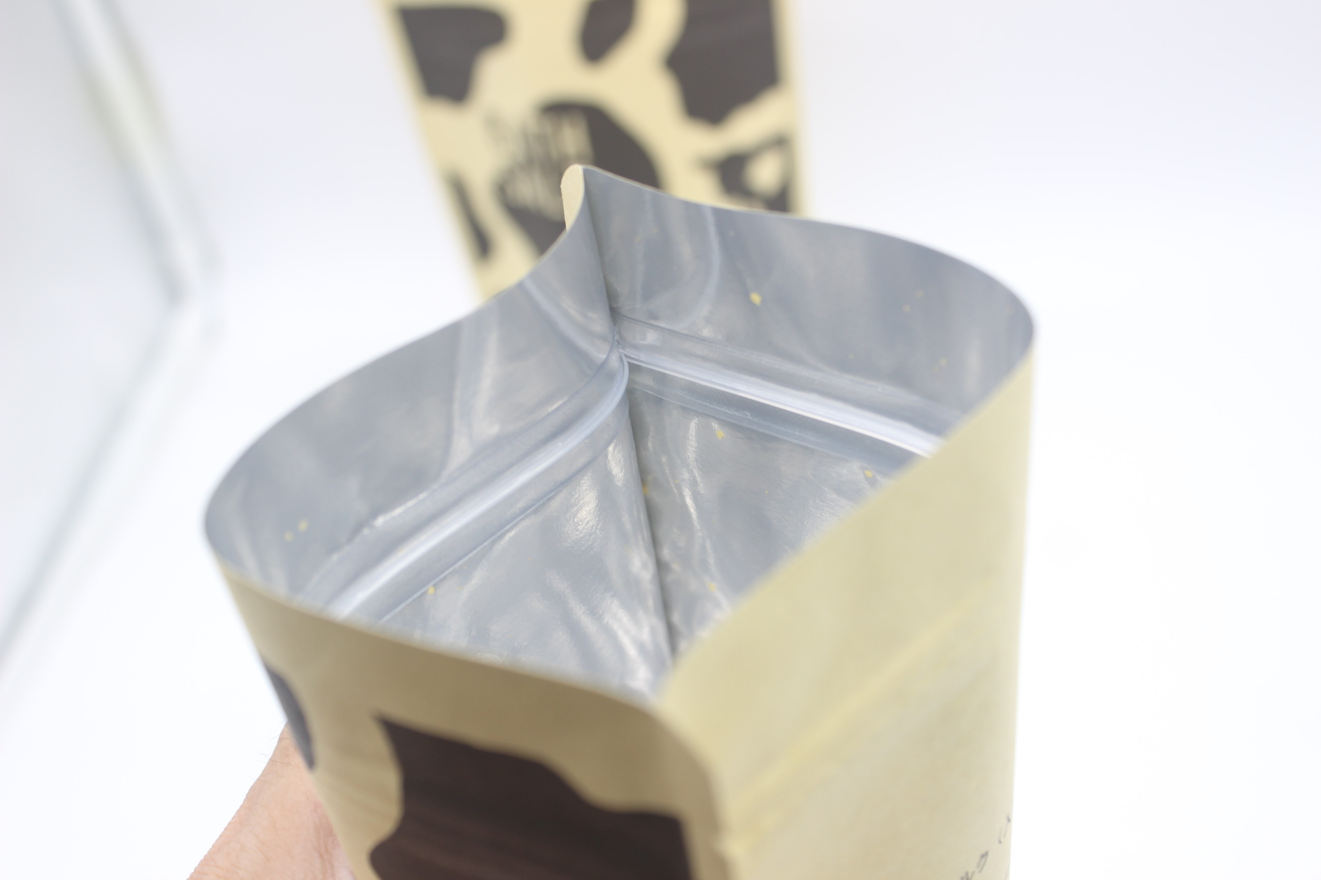 Coffee / Tea 250g Kraft Paper Zipper Pouch 10 Colors Rotogravure Printing Resealable