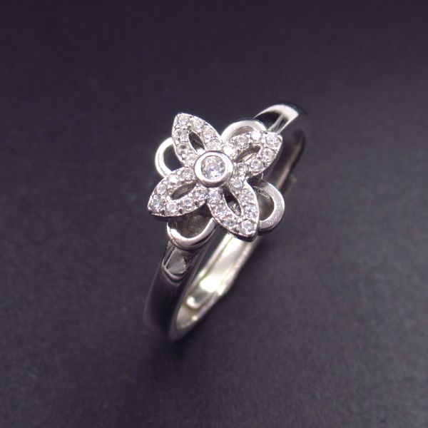 Minimalist Style Single Pearl Ring 925 Silver With Royal Crown Shape