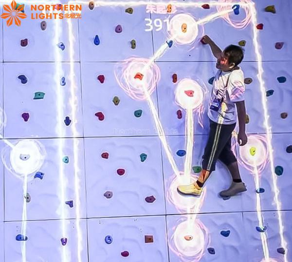 Climbing Hologram Equipment Interactive Holographic 3d Display Projector