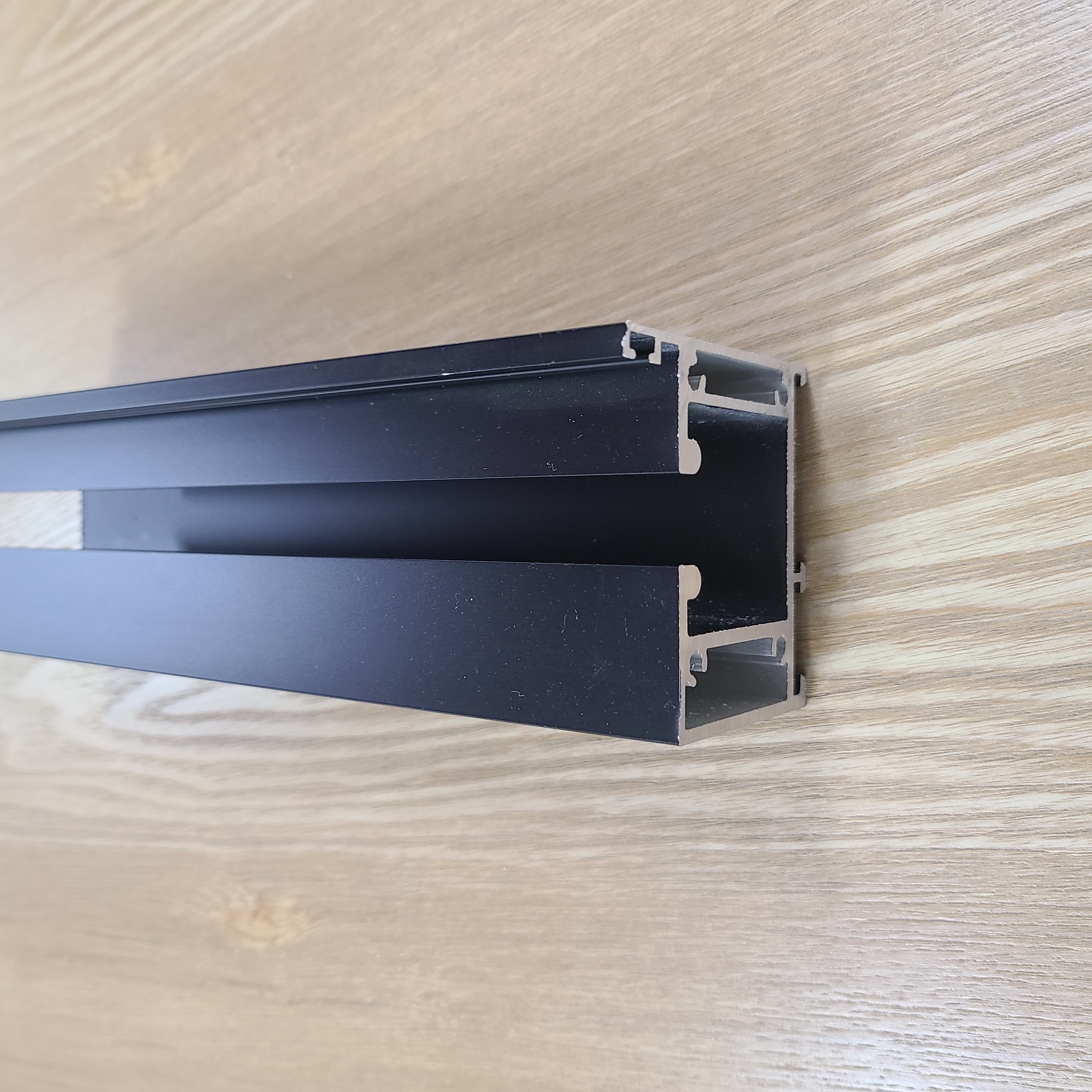 Extruded 6061 T6 Aluminum Shutter Profiles Horizontal Roller Shutter Door