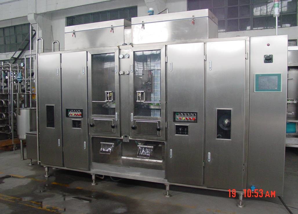 4500-9000 BPH 100ml-500ml Automatic Aseptic Pouch Filling Machine for yoghurt