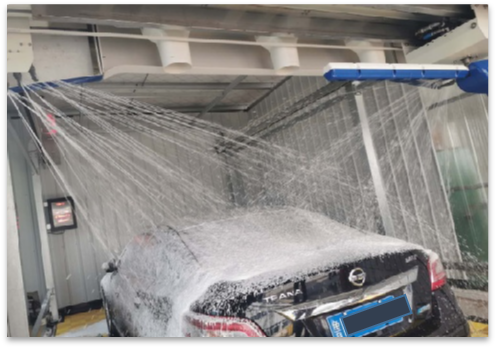 New Risense Single Arm Touchless Car Wash Machine 360 Degree
