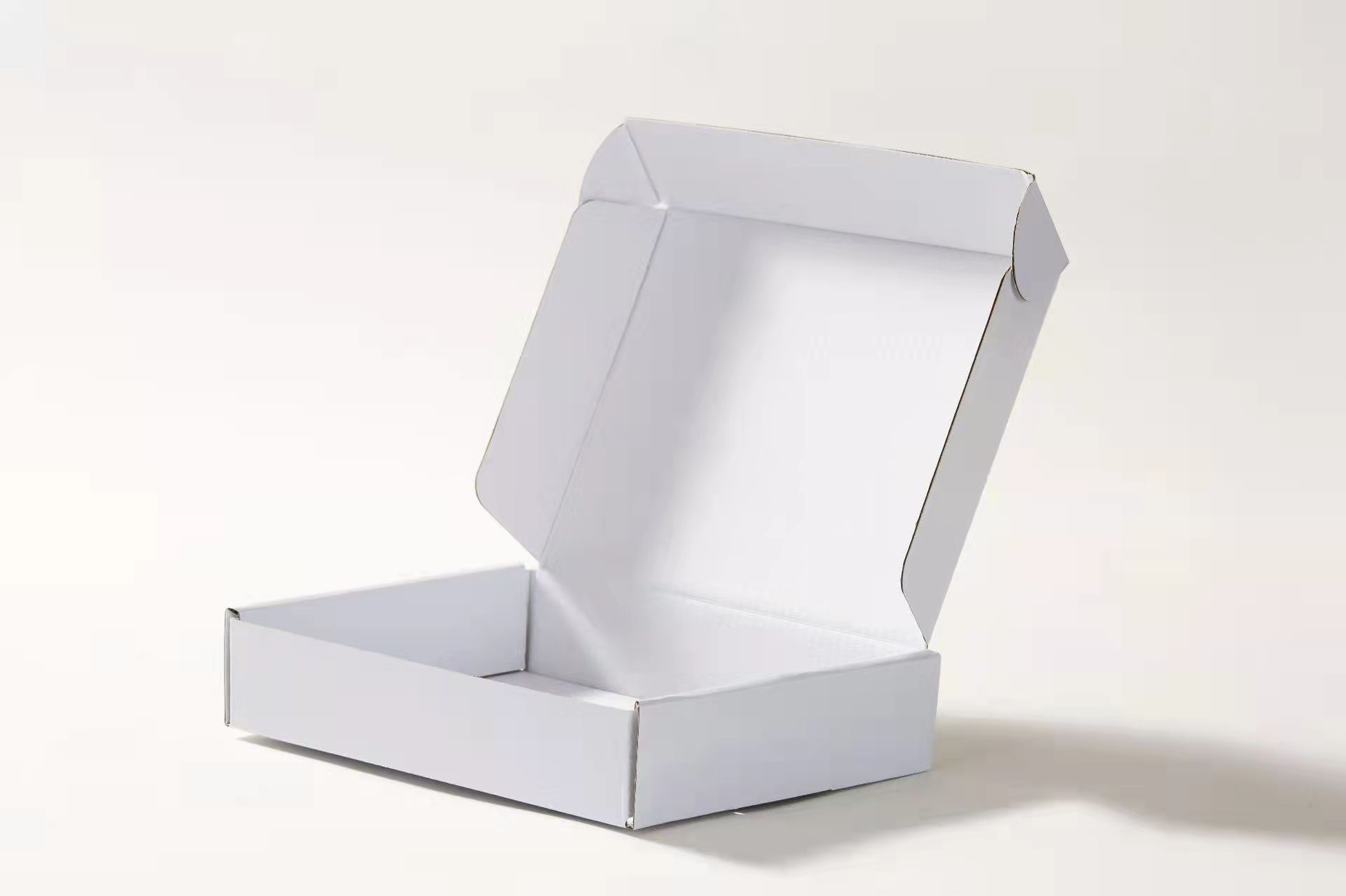 Colored Mailer Corrugated Cardboard Shipping Box Durable With Logo Printed