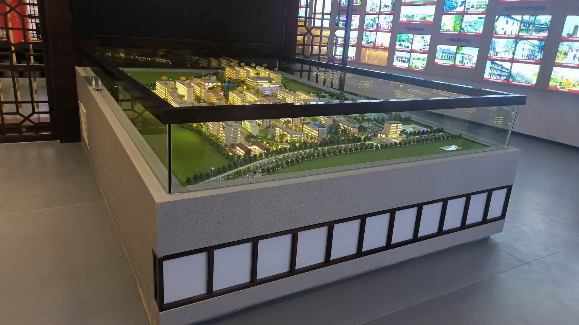 High School Campus Model School Scale Model 1:100 With Scenic Landscaping
