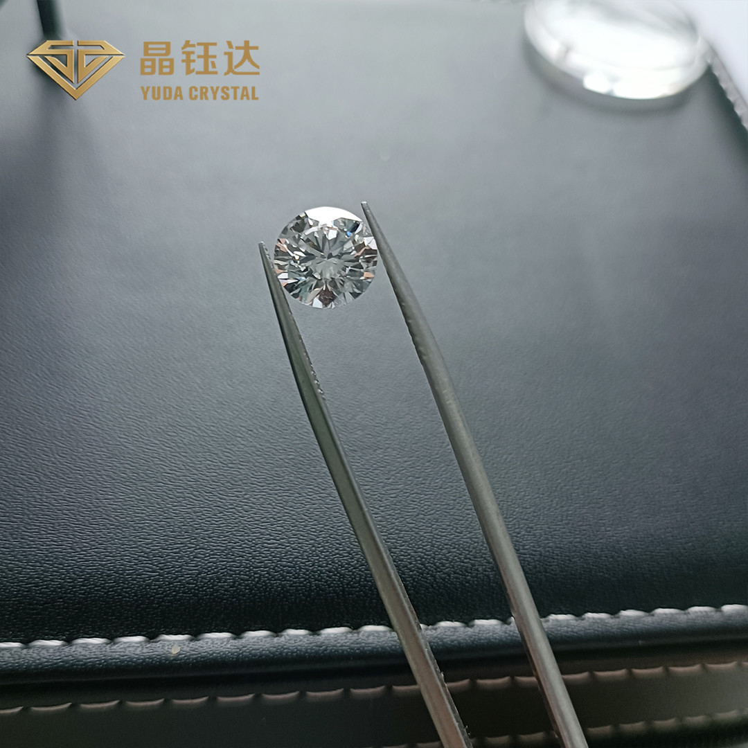 4-5 Carat HPHT Man Made Diamonds DEF Color VVS VS Clarity For Loose Diamonds