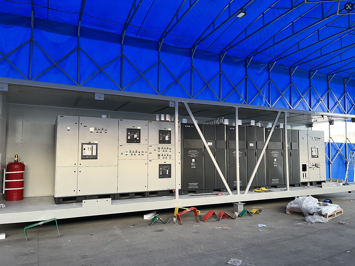 Schneider APC EcoStruxure Modular Data Center All in One ISO Containers with 38kW Power 5 Rack Capacity and 400V 50Hz