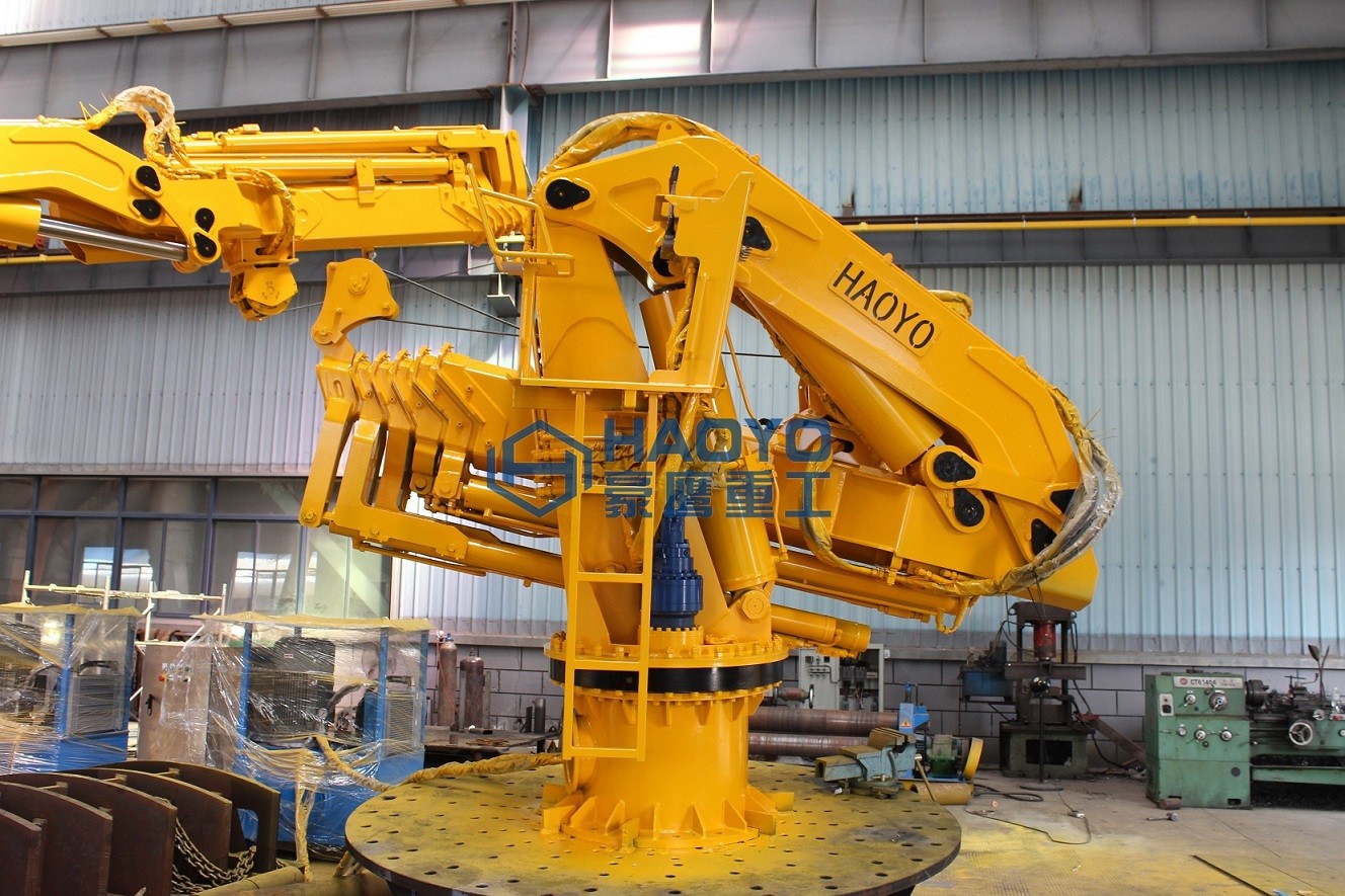 1T19M 2T 25M 1T 30M Knuckle Boom Marine Cranes for Cargo Ship