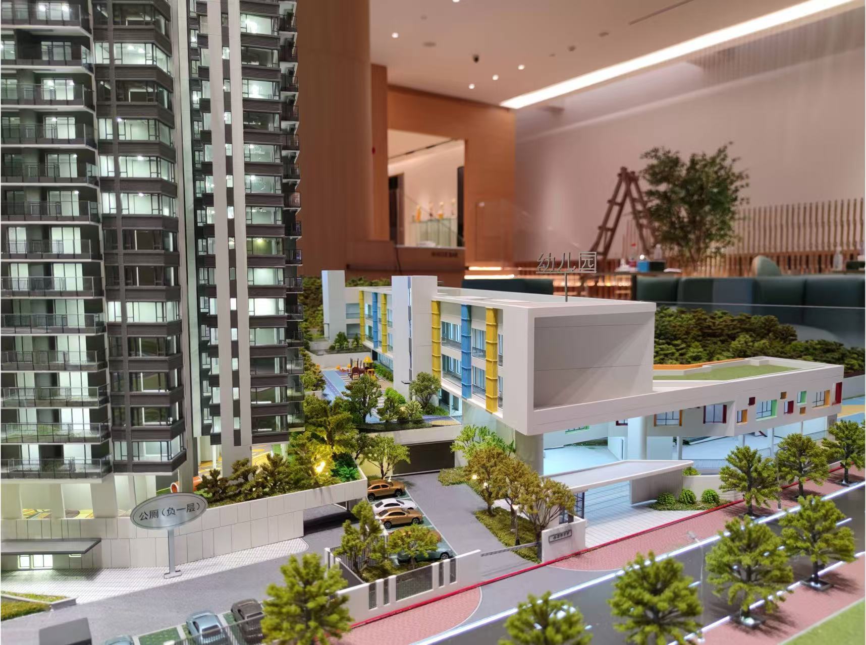 Multi Story Architectural Scale Model 1:100 Urban Architecture Model Green Landscaping