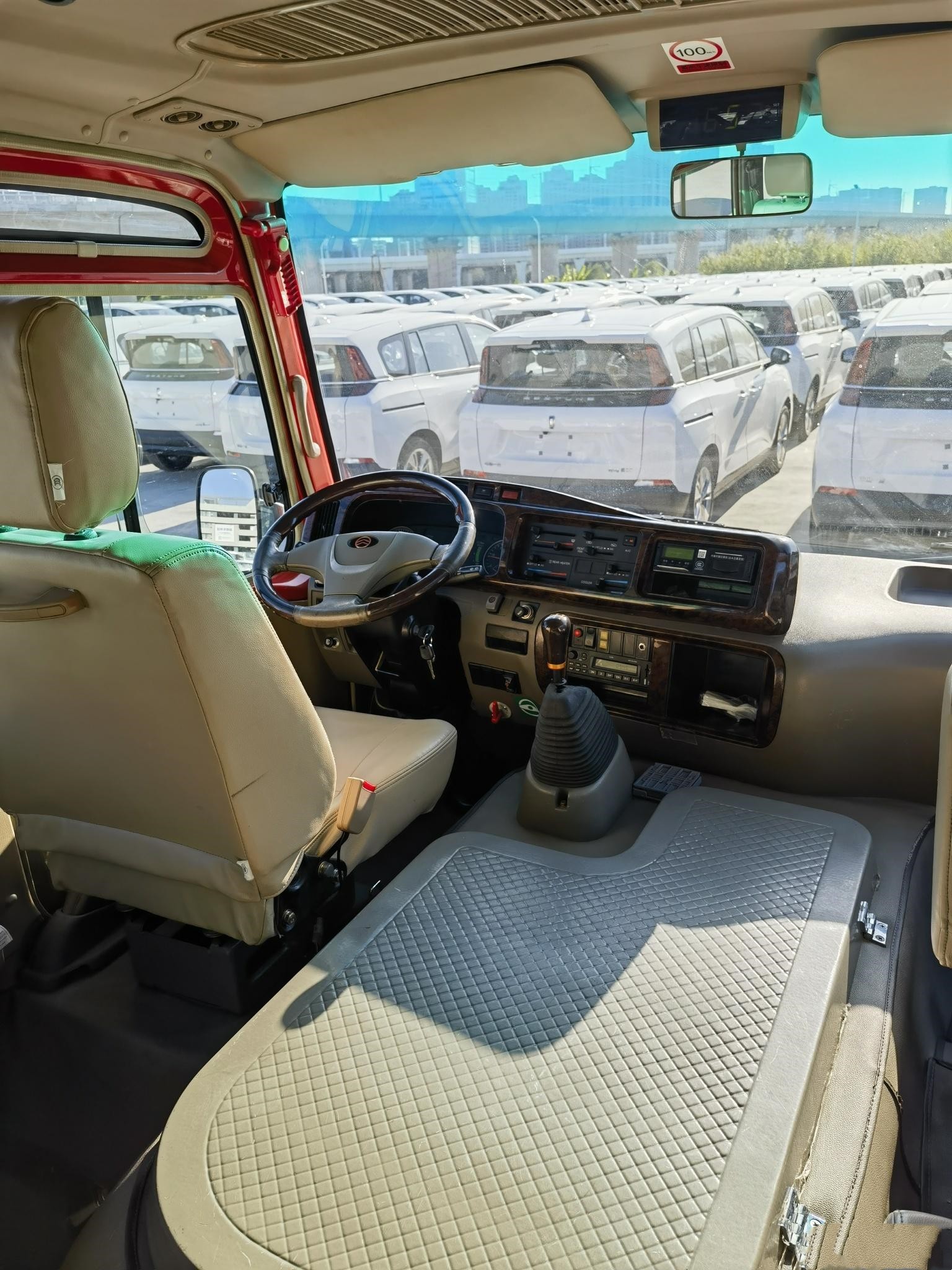 Used Small Bus Used Golden Dragon Bus XML6601J15 Front Engine 19 Seats 2020 Year