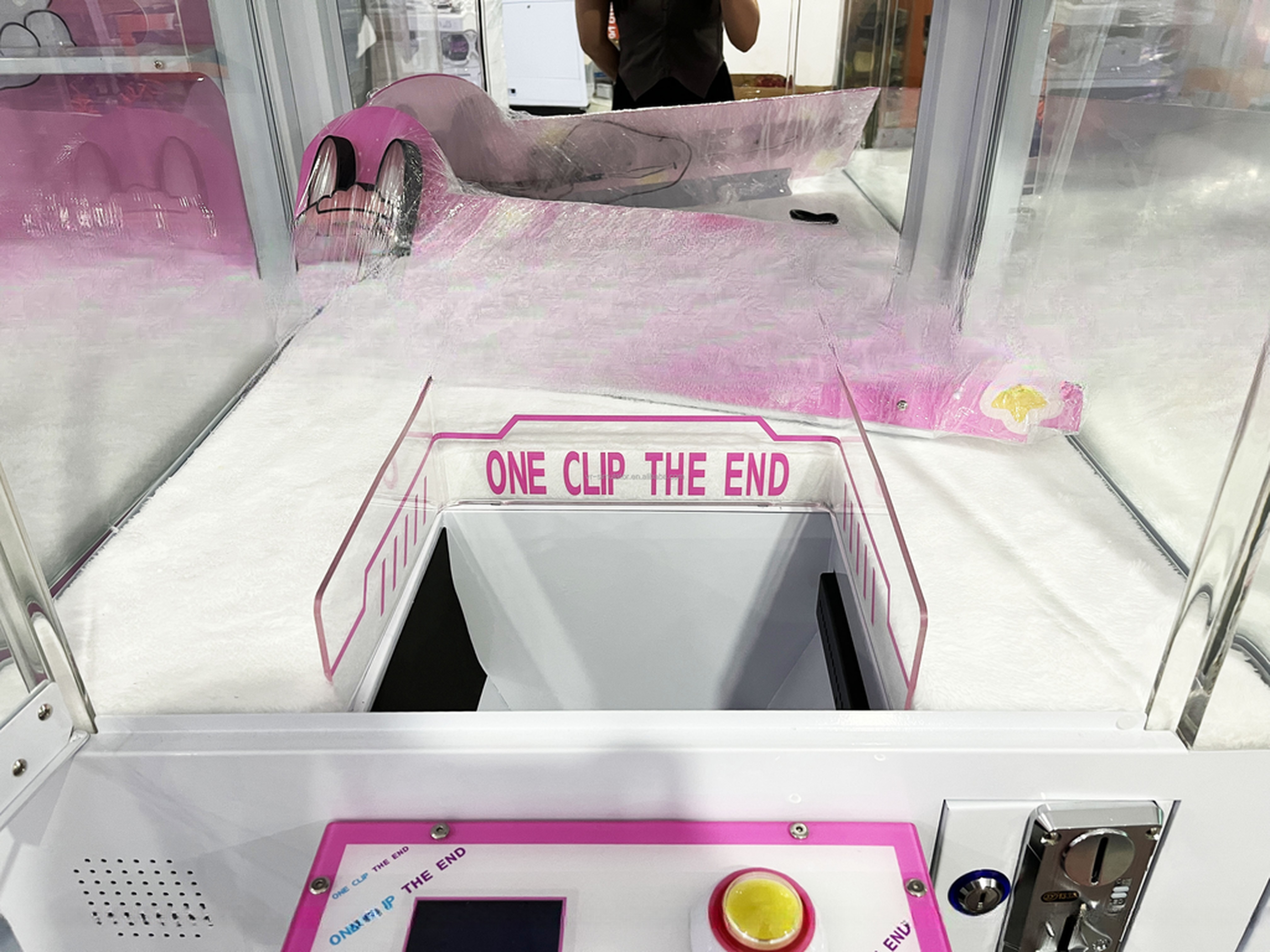 Dreamland New Clamp Vending Game Machine Win Prize Game Machine Rotating Clip Gift Game Machine