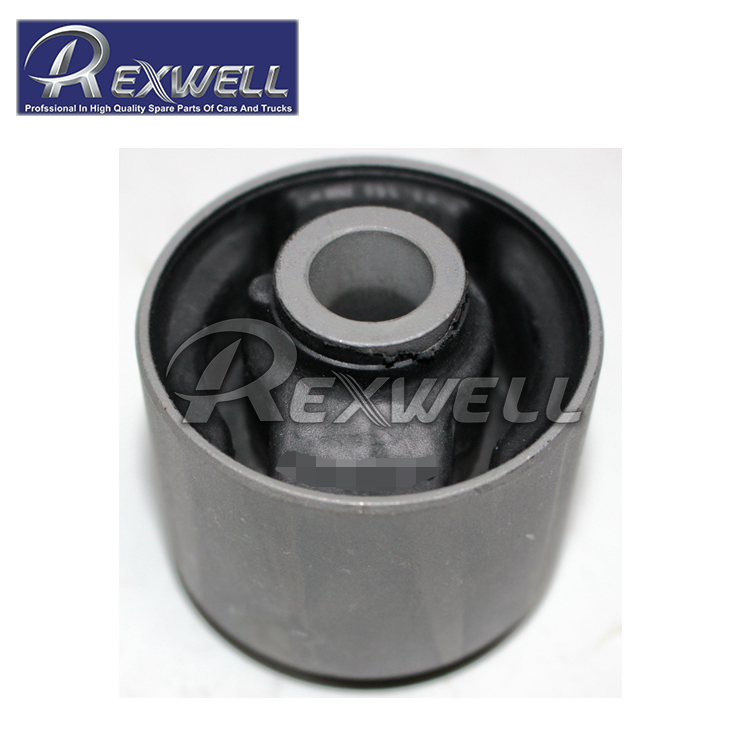 PAJERO IV Front Differential Mounting Insulator Bushing MR374575 for V73W and V97W