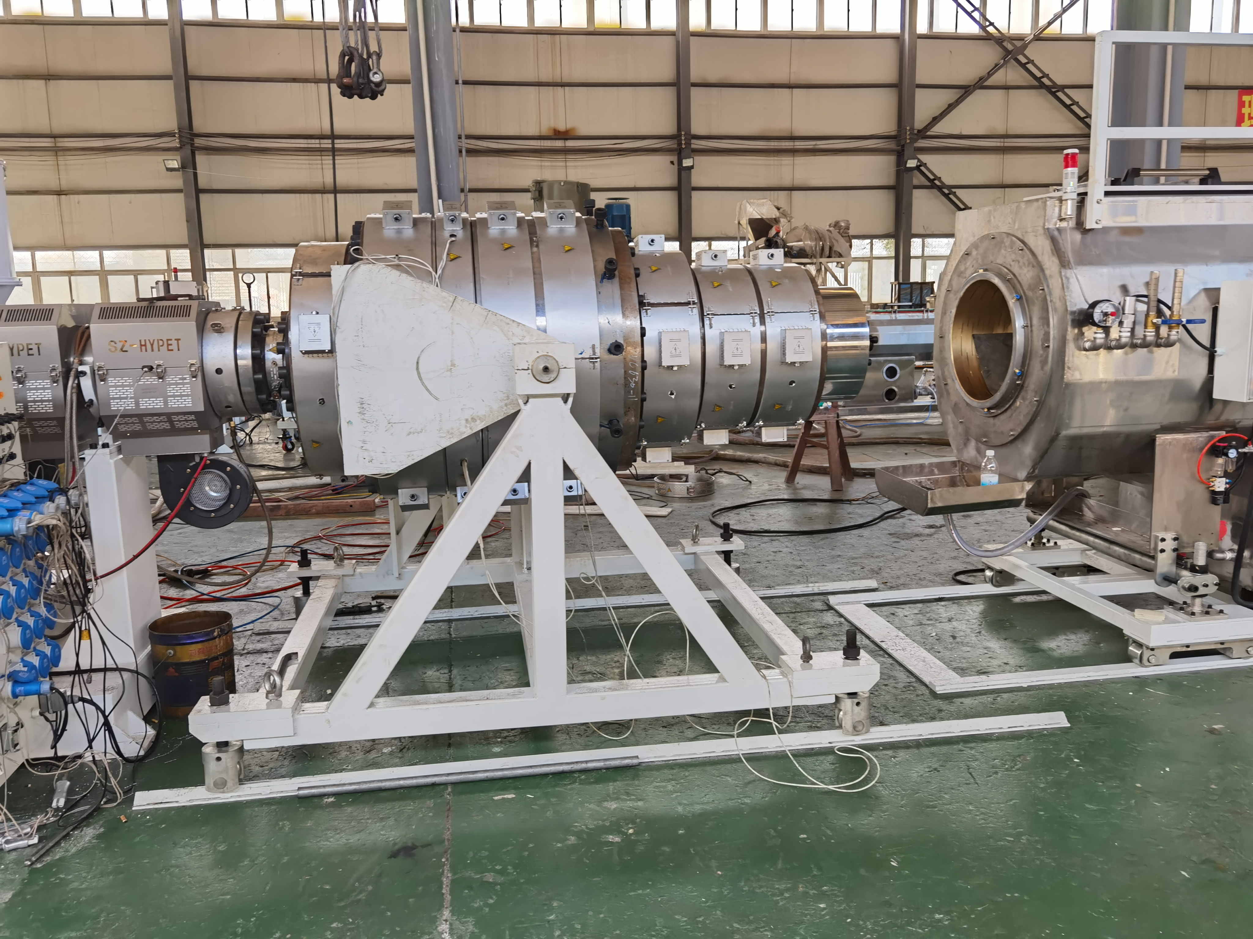 SHENZHEN HYPET High Speed PVC Pipe Making Machine , PVC-O High Filler Pipe Extrusion Production Line