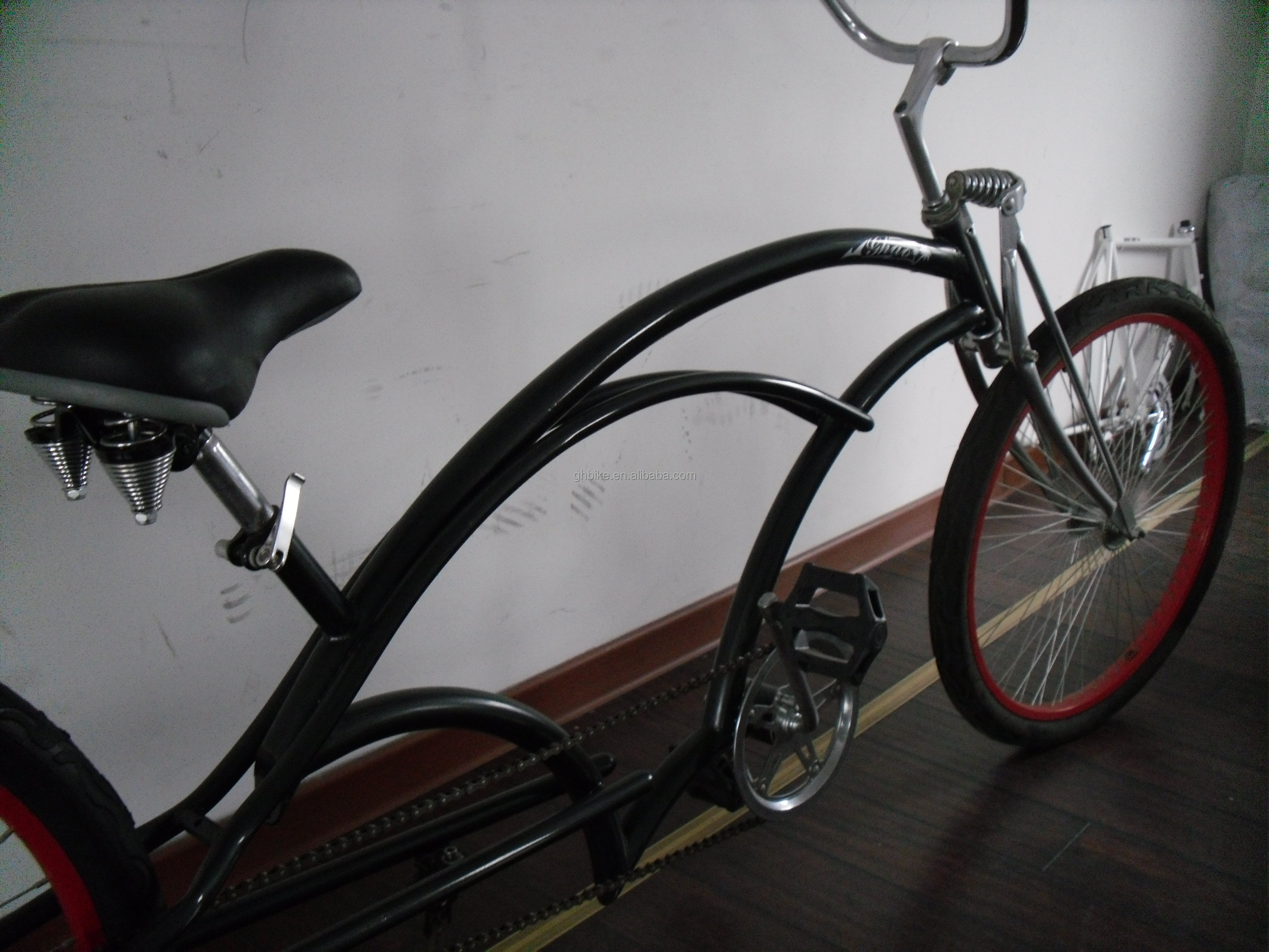 26inch Chopper Style Beach Cruiser Bicycle with Steel Fork and 150KG Load Capacity