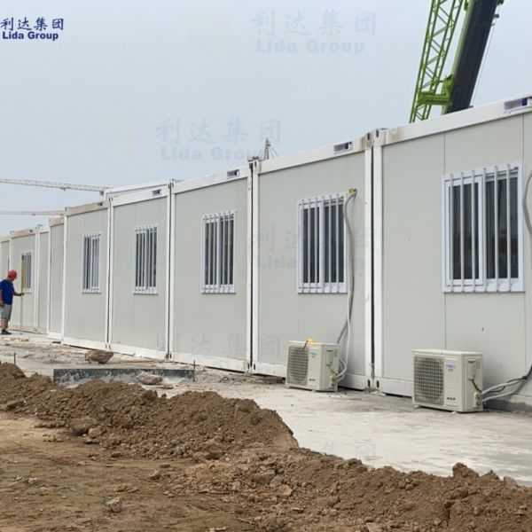 Commercial Flat Pack Prefab House 20ft 40ft Portable Container Homes