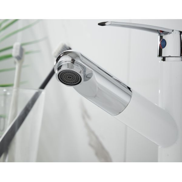 Single Hole Golden 360 Degree Pull Out Sink Faucet With Sprayer