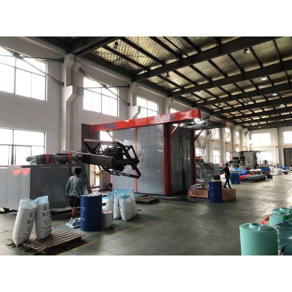 Roto Moulding Water Tank Making Machine For Customized Plastic Products