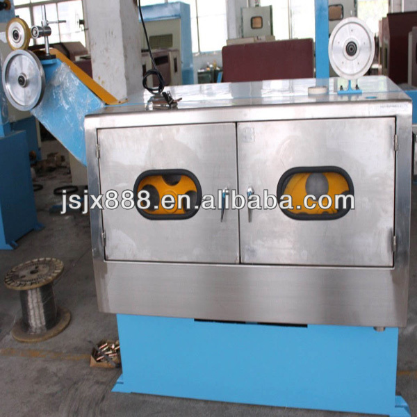 Lan cable twisting machine