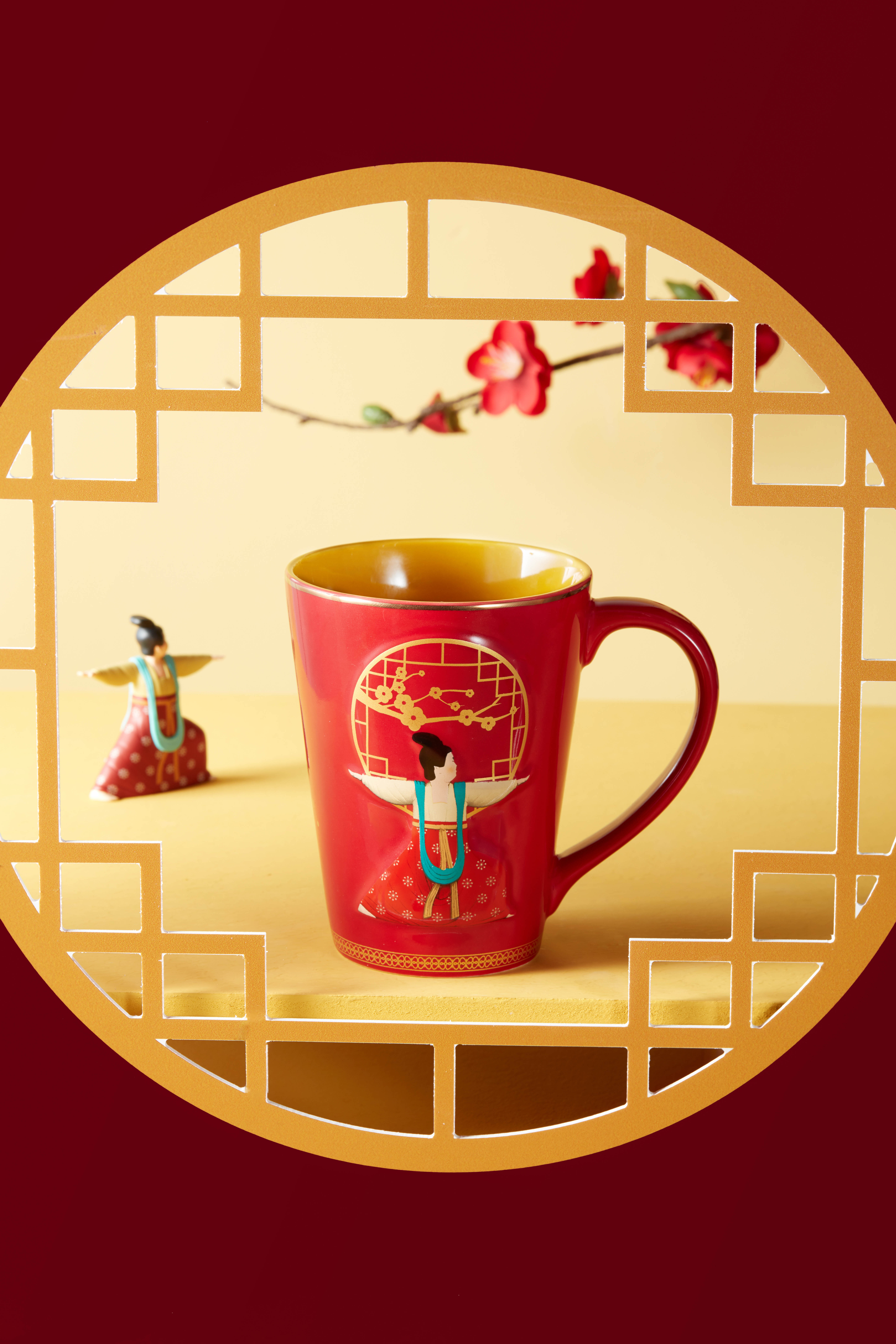 Large capacity ceramic embossed coffee and tea mug print 3d yoga lady Chinese style vintage mug