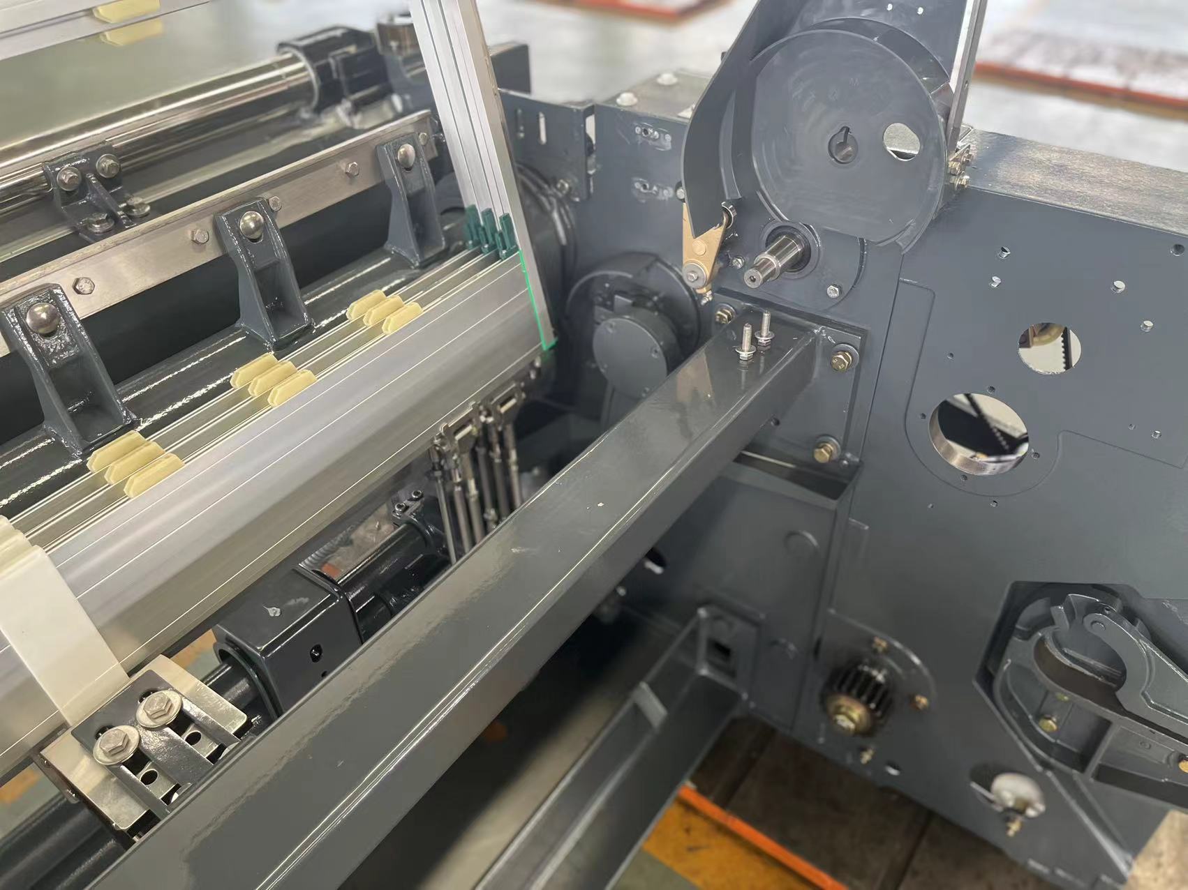 Double Nozzle 170-340cm Water Jet Loom with Cam or Dobby Shedding