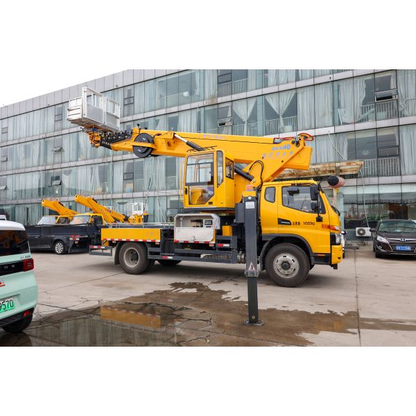 Mobile Telescopic Boom Work Platform