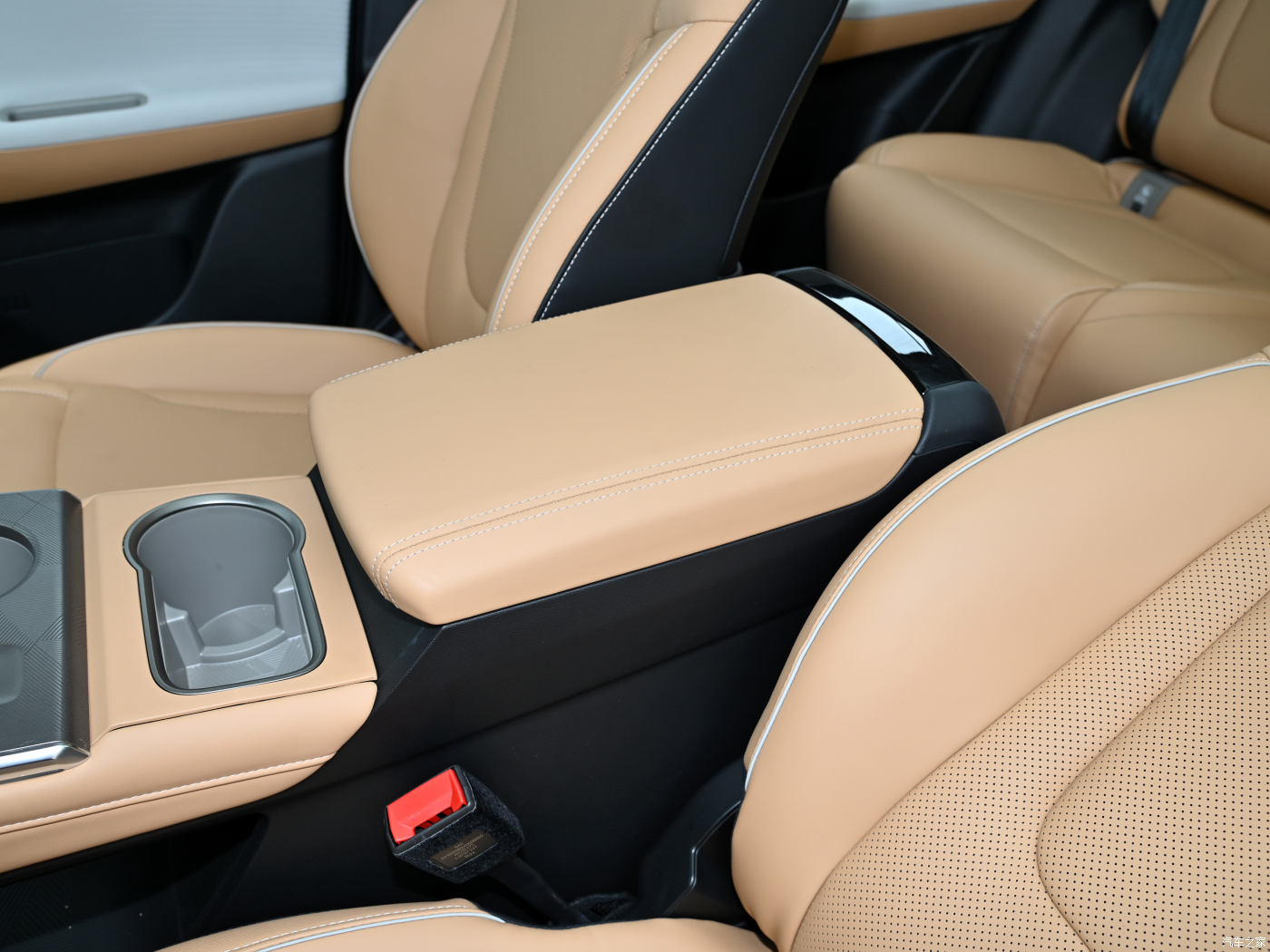 Trumpchi EMKOO 1.5T Compact SUV Left Hand Driving Auto for 2024 Chinese Customer Requirements at Best
