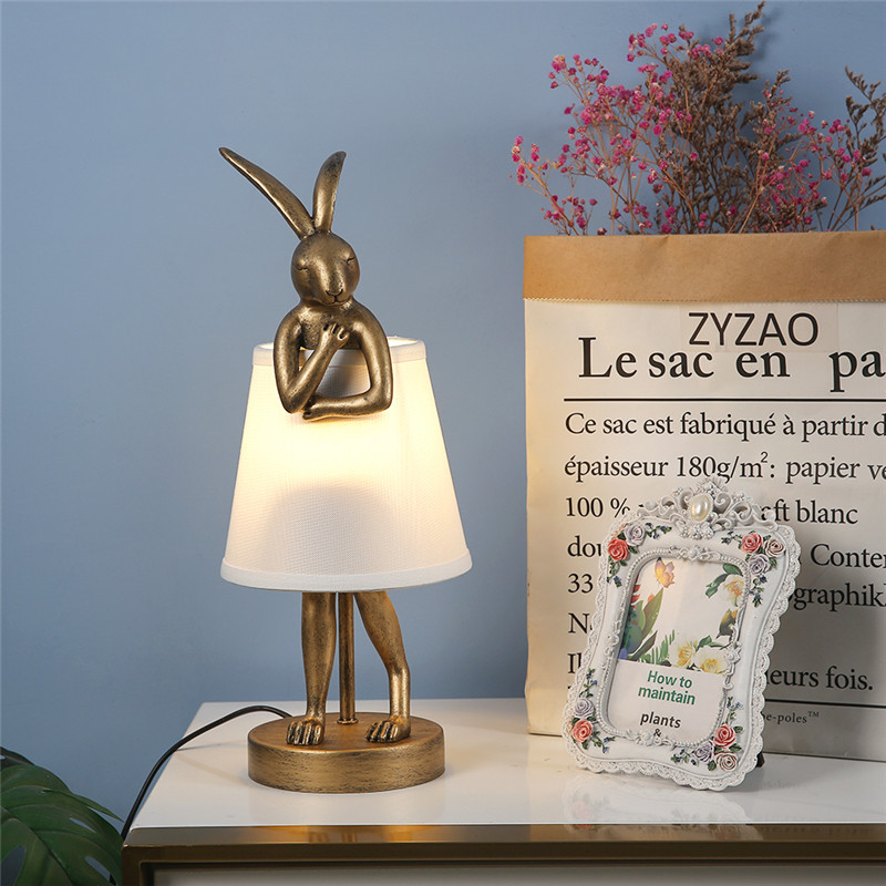 Modern Resin Table Lamp Nordic Creative Designer Rogue Rabbit Light（WH-MTB-267)