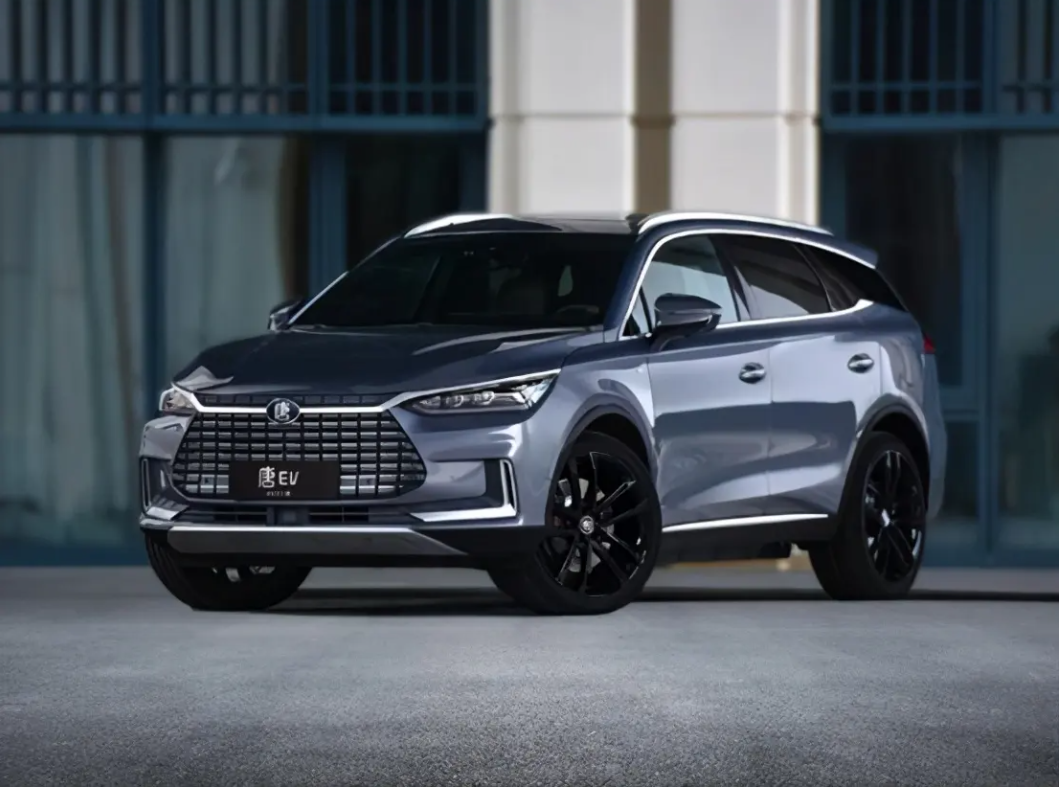 Single Dark Electric Cars with 108kwh Lithium Iron Phosphate Battery and Multi-function LED BYD Automatic Left Drive